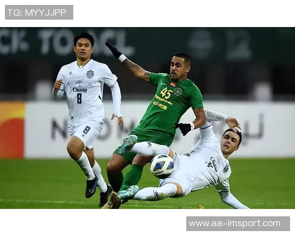 比甲比赛因球迷投掷水杯击中主裁在第87分钟意外中止引发热议