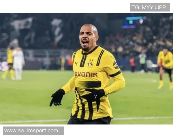 维拉前锋马伦加盟罗马租借费200万加买断2500万镑 维拉前锋马伦加盟罗马租借费200万加买断2500万镑