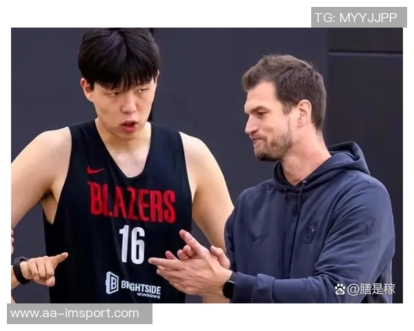 比卢普斯称赞杨瀚森挡拆后决策能力强调其出色的防守阅读能力 比卢普斯称赞杨瀚森挡拆后决策能力强调其出色的防守阅读能力