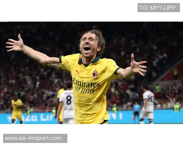 米兰2526赛季全家福揭晓阿莱格里与莫德里奇同框引发热议 米兰2526赛季全家福揭晓阿莱格里与莫德里奇同框引发热议